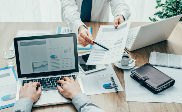 legal and finance image4